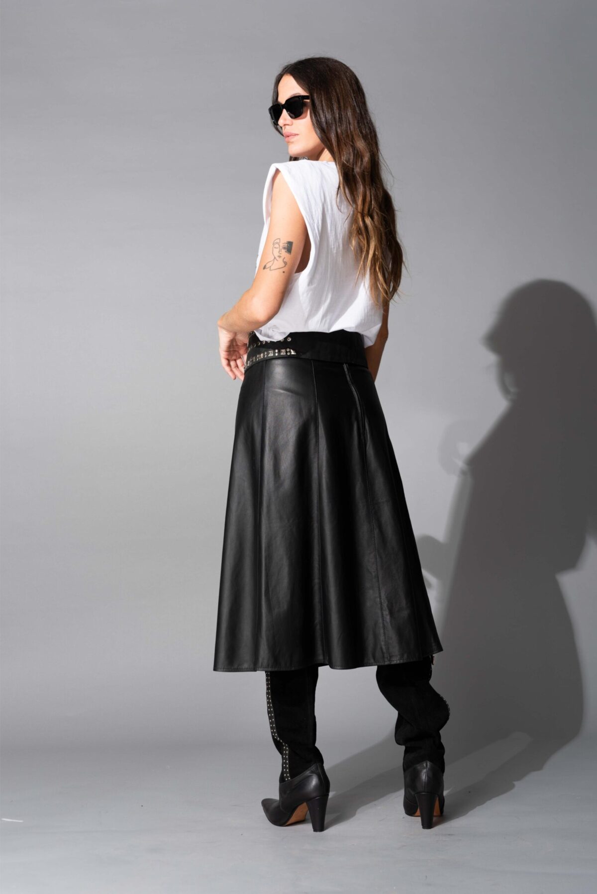 REMERA TWISTED